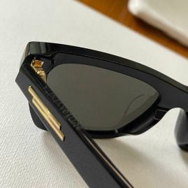 Picture of Bottega Veneta Sunglasses _SKUfw41934111fw